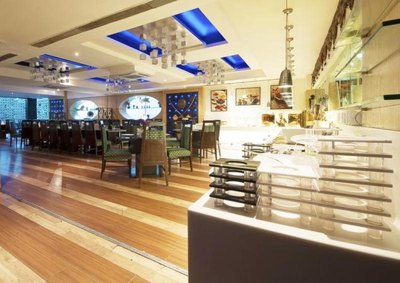 The Madison Hotel Ню Делхи Екстериор снимка