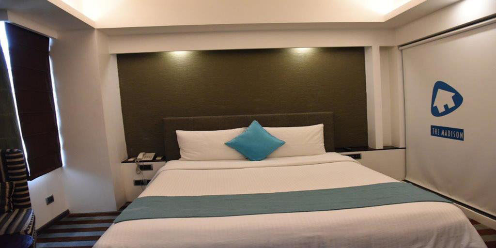 The Madison Hotel Ню Делхи Екстериор снимка